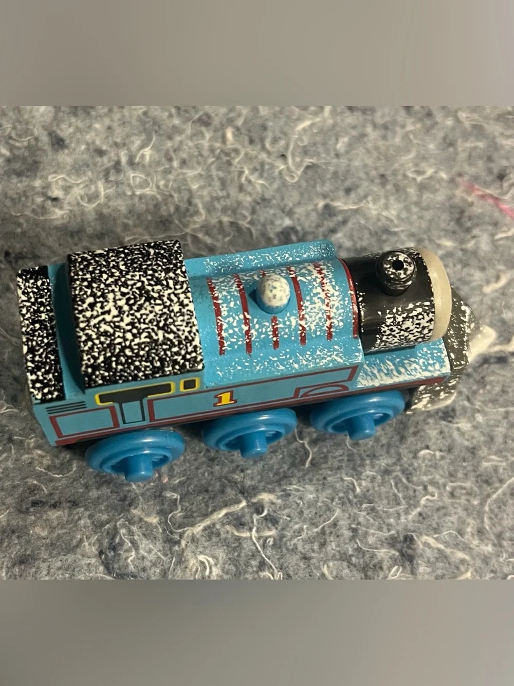 Thomas & Friends Blue Engine with Snowy Plow)